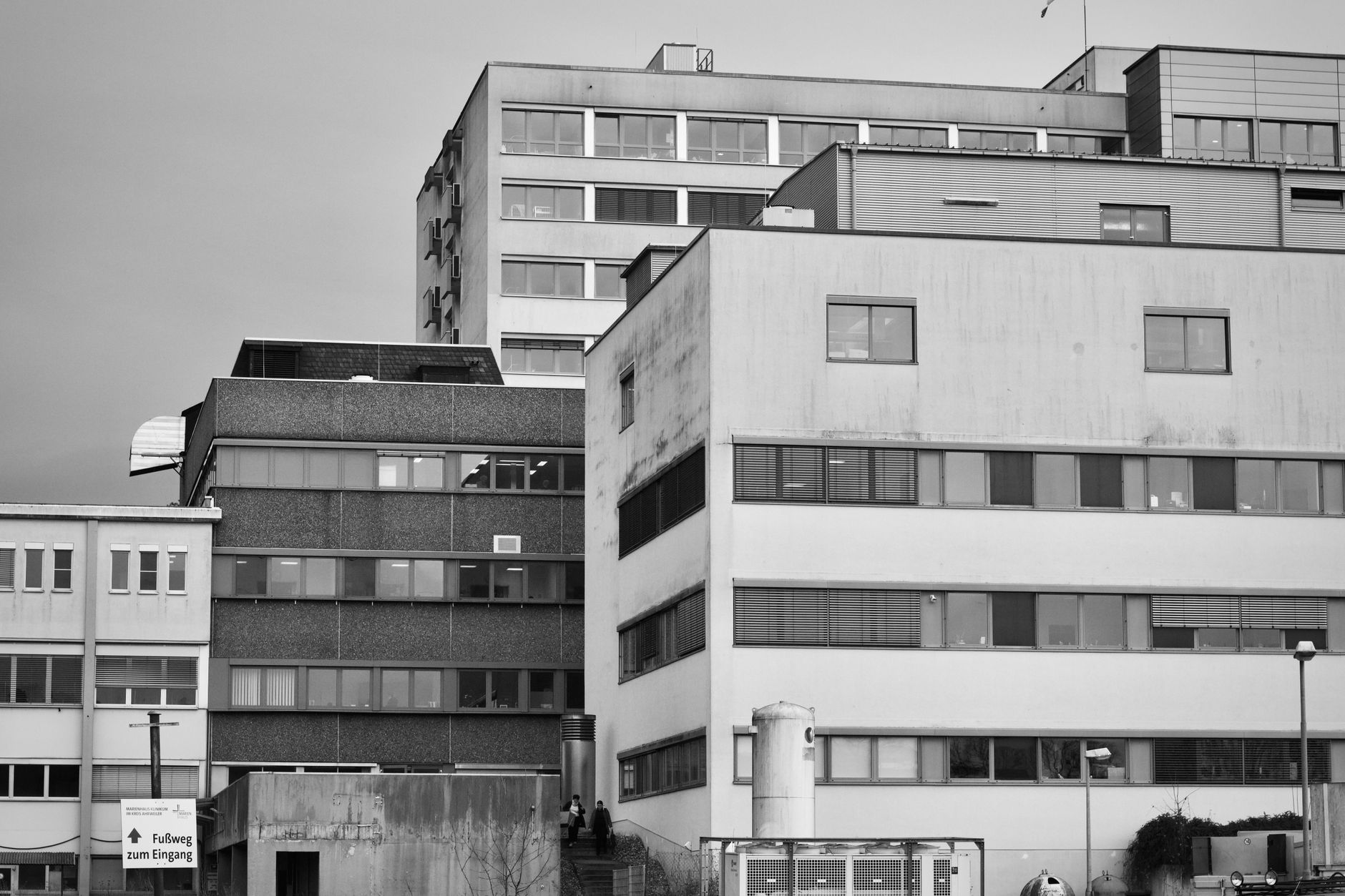 Asbestos Exposure at Garden City Hospital — What Workers and Tradesmen Need to Know